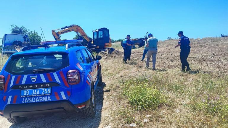 Aydında Hazine arazisinde kaçak kazıya 4 gözaltı