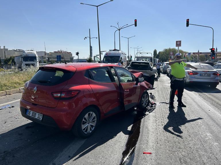 Uşakta zincirleme kaza: 7 yaralı