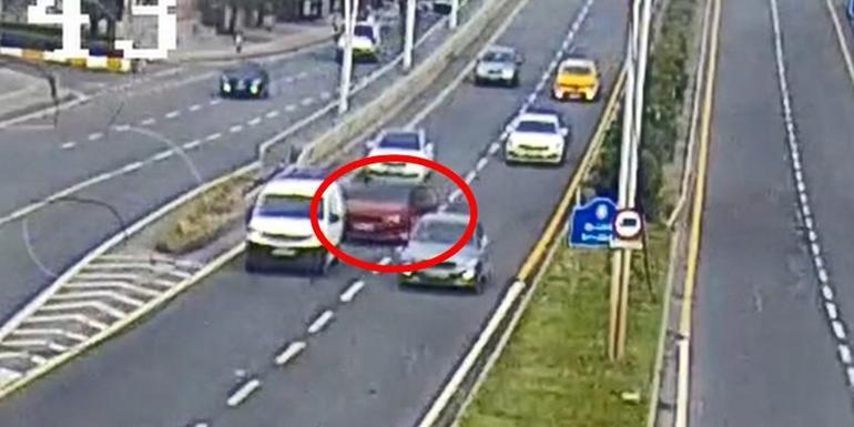 Ehliyeti 2016 yılında iptal edilen sürücü makas atarken yakalandı; 54 bin TL ceza kesildi