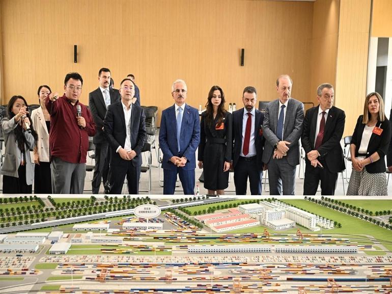 Bakan Uraloğlu, Şian Port Lojistik Merkezi’ni ziyaret etti