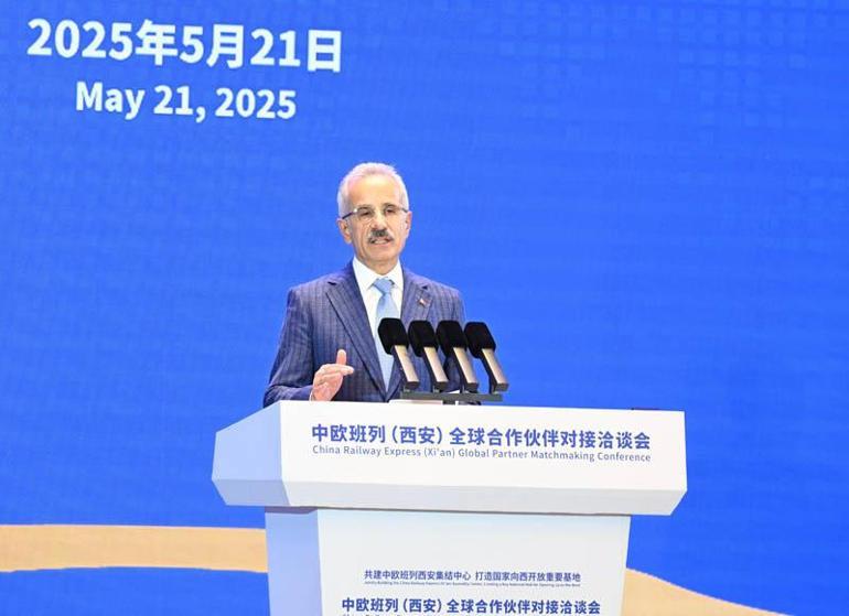 Bakan Uraloğlu: Türkiye olarak Asya ile Avrupa arasındaki yeni Çelik İpek Yolu’nun önemli bir bileşeniyiz