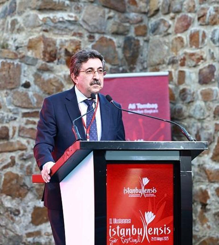 Sultanbeyli Belediyesi’nin düzenlediği 11’inci uluslararası ‘İstanbulensis Şiir Festivali’ başladı