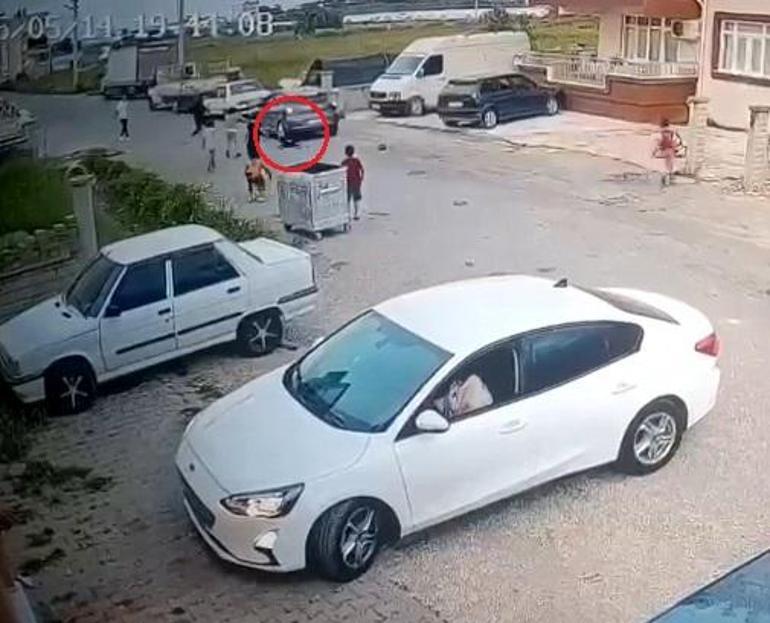 Topun peşinden koşarken otomobilin çarptığı 7 yaşındaki Adnan, 8 günlük yaşam mücadelesini kaybetti