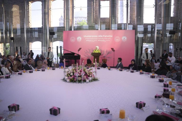 Emine Erdoğan, Uluslararası Aile Forumunun galasına katıldı
