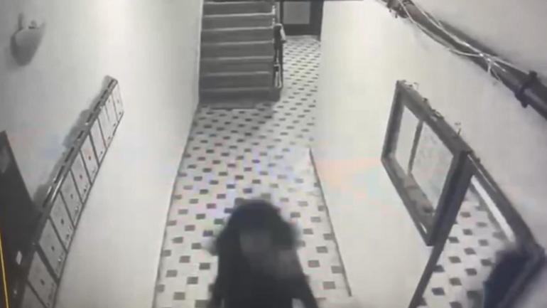 Beşiktaş’ta eski Yeşilçam oyuncusu üniversite öğrencisi tarafından bıçaklanarak öldürüldü: Şüphelinin kaçış anları kamerada