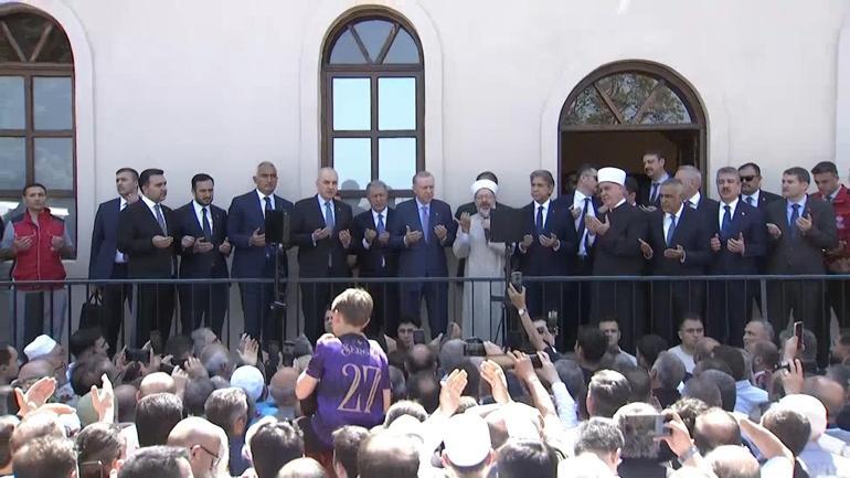 Cumhurbaşkanı Erdoğan, Gümrükçü İshak Ağa Camisi’nin açılış törenine katıldı