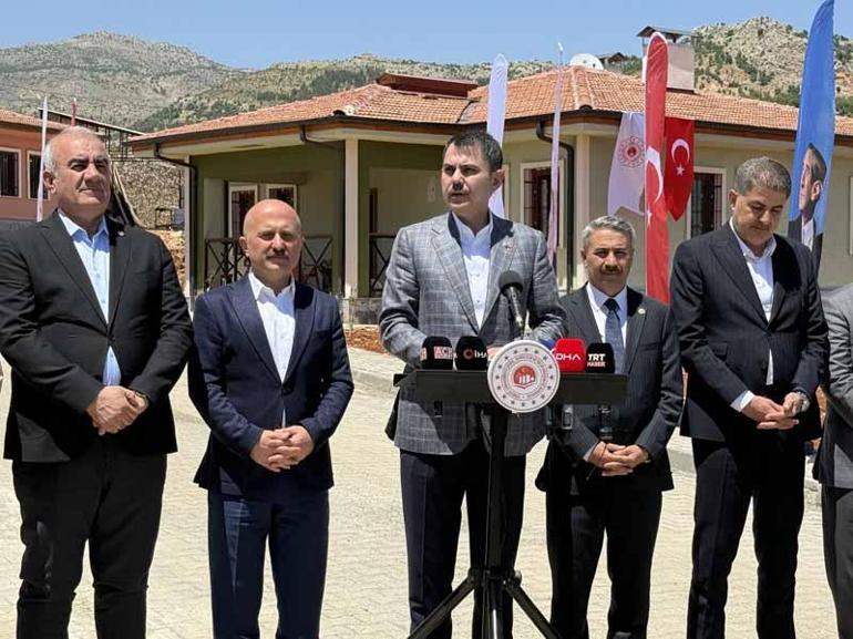 Bakan Kurum: 201 bin konutu tamamlayarak anahtarlarını ailelerimize teslim ettik