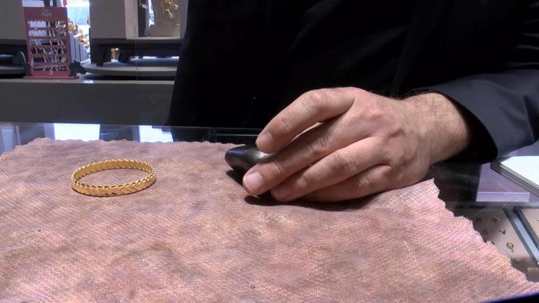 Büyükçekmecede ayarı yükseltilen altın bilekliği 159 bin liraya sattı; gerçek altın eritilince ortaya çıktı
