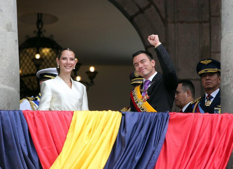 Ekvadorda yeni devlet başkanı parlamentoda yemin etti