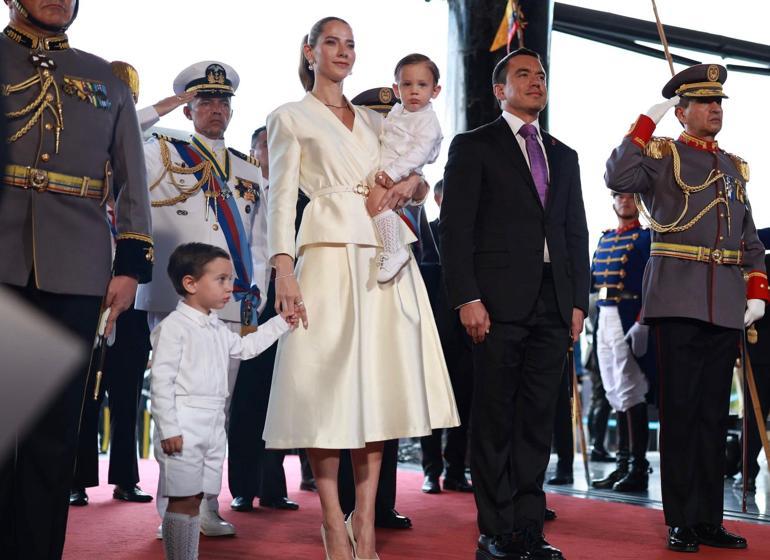 Ekvadorda yeni devlet başkanı parlamentoda yemin etti