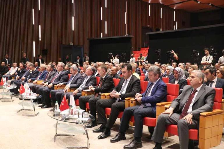 Bakan Işıkhan: Önceliğimiz işin geleceğinden önce, işçimizin geleceği