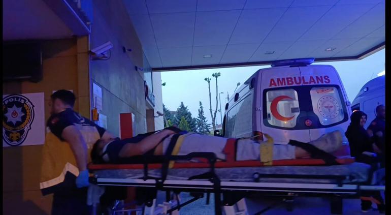 Bursada otomobil ile motosikletin çarpıştığı kaza kamerada; 2 yaralı