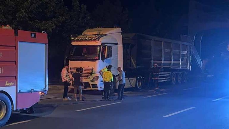 Pamukovada seyir halindeki TIR alev aldı