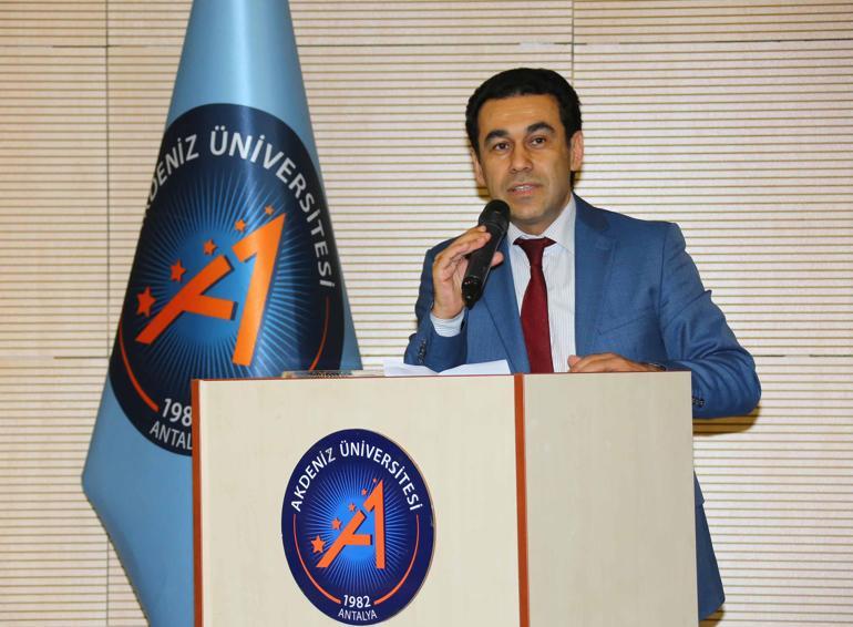 Eski dekanın hak edilmemiş profesörlüğü iptal edildi, onay için YÖKe gönderildi