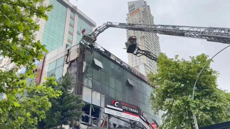 Esenyurtta restoranda çıkan yangın söndürüldü