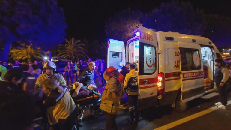 Kartalda kaza yapan otomobil ağaçları devirip ters yöne geçti: 5 yaralı