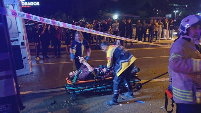 Kartalda kaza yapan otomobil ağaçları devirip ters yöne geçti: 5 yaralı