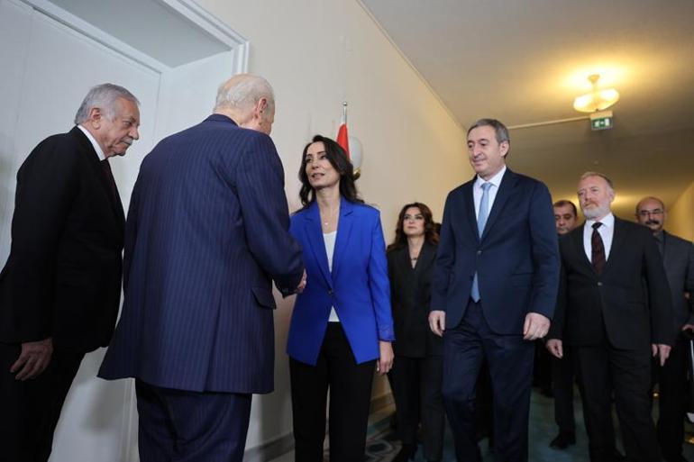 DEM Parti heyeti Bahçeliyi ziyaret etti