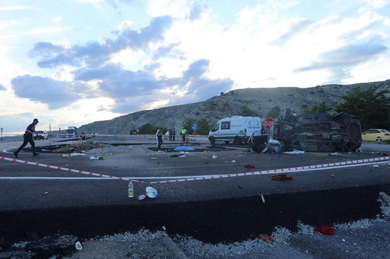 Çankırıda otomobil takla attı; 1 ölü, 3 yaralı