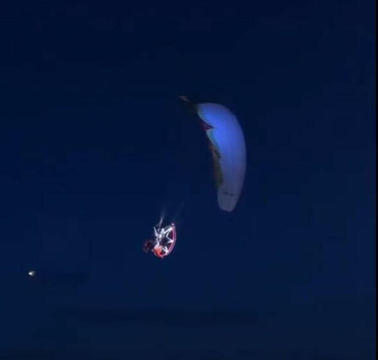 Emekli astsubay, gösteri yaptığı paramotorla tekneye çarptı; o anlar kamerada