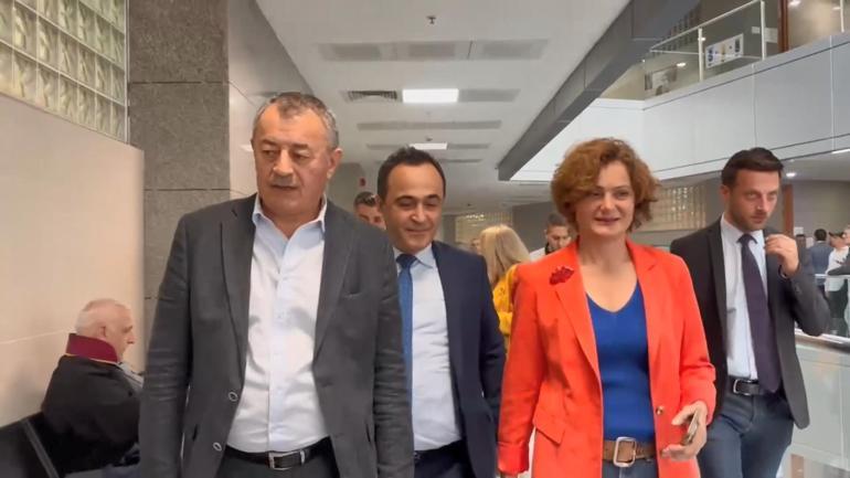 Eski CHP İstanbul İl Başkanı Canan Kaftancıoğlunun yargılandığı duruşma ertelendi