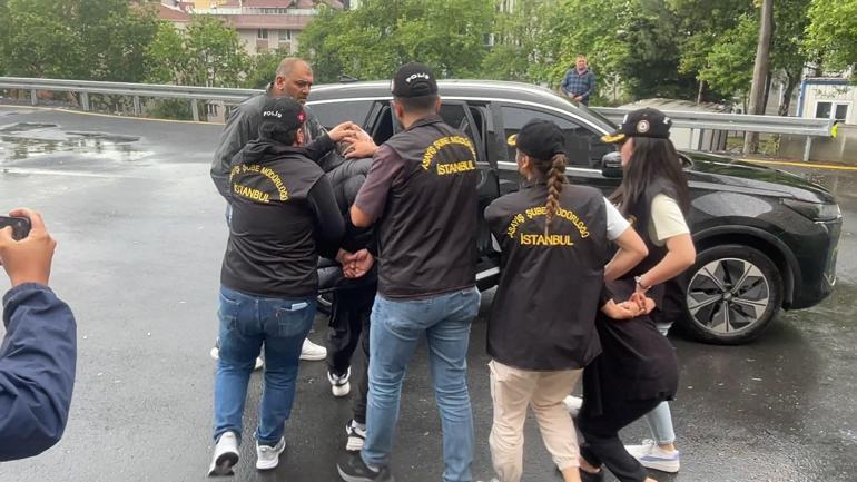 Fatihte eski eşiyle görüştüğünü öğrendiği kişiyi bıçaklayarak öldürdü