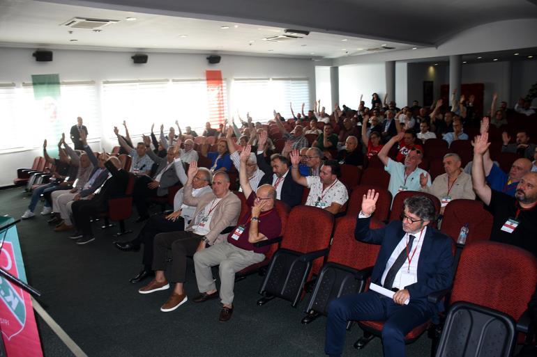 Karşıyaka’da yönetim ibra edildi, seçim 25 Haziran’a kaldı