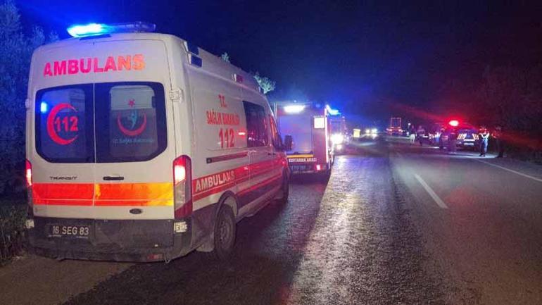 Bursada TIR ile otomobil çarpıştı: 1 ölü, 1 yaralı