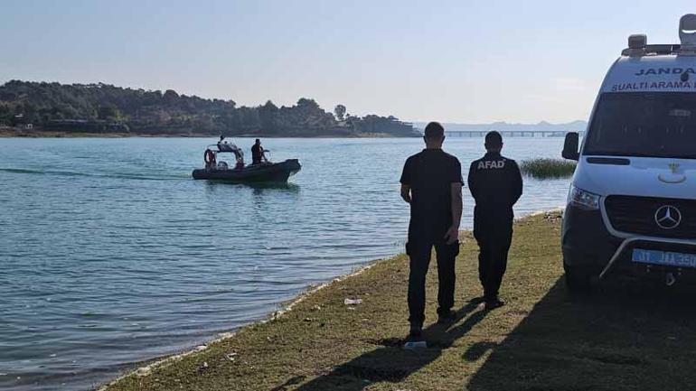 Tekneden düşen Emirhanı arama çalışmaları 3üncü günde