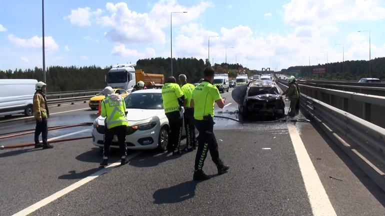 Kuzey Marmara Otoyolunda zincirleme kazaya karışan araçlarda yangın; son anda kurtuldular: 3 yaralı