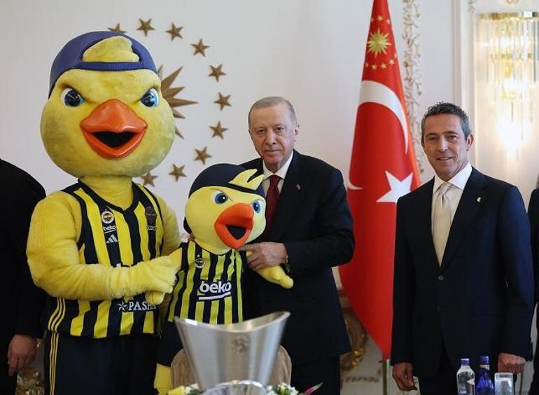 Cumhurbaşkanı Erdoğan, EuroLeague şampiyonu Fenerbahçe Bekoyu kabul etti