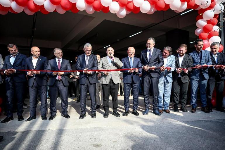 AK Partili Varank: CHPli belediyeler hangi noktada bir işe imza atabildi