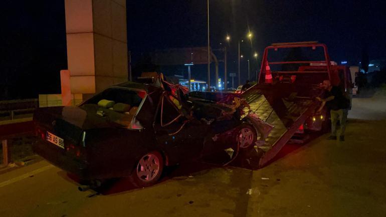 Bursada TIRa arkadan çarpan otomobil hurdaya döndü; sürücü ağır yaralı