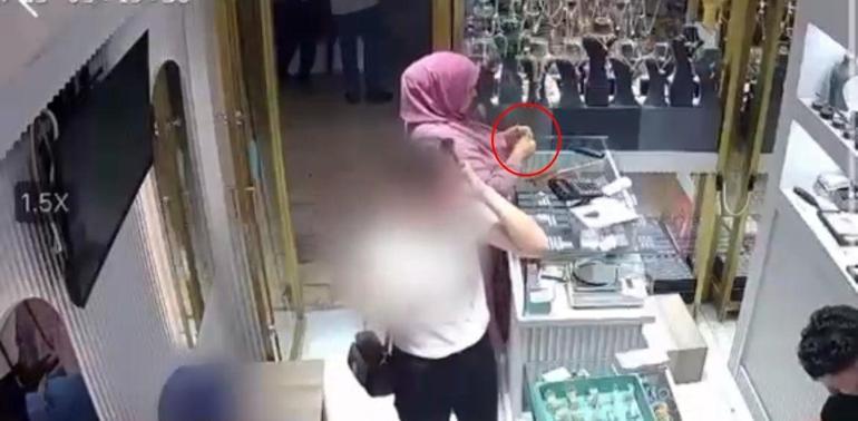 Müşteri gibi geldiği kuyumcu dükkanından altın bileklik çaldı