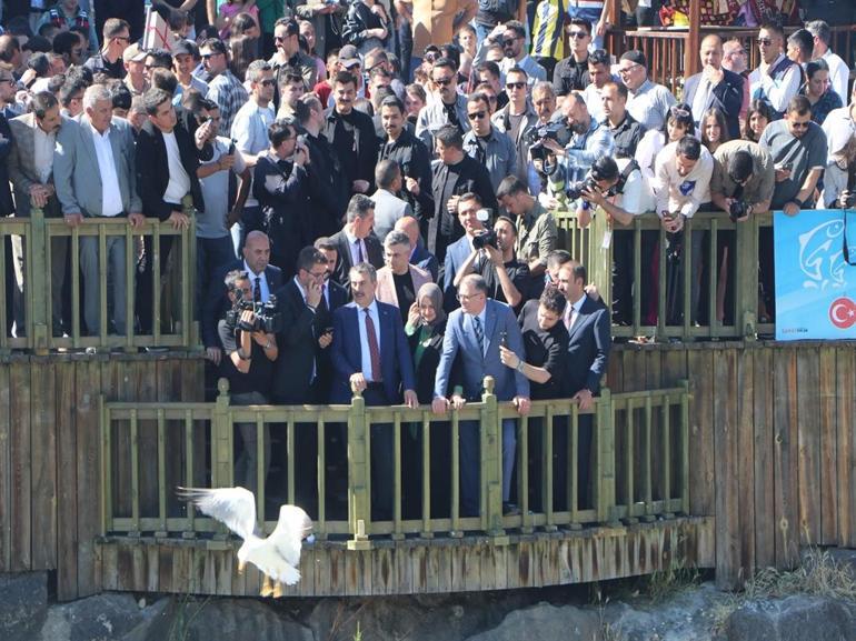 Bakan Tekin: Eğitim, birinci sırada