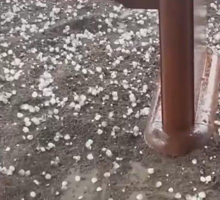 Amasyada sağanak ve dolu etkili oldu