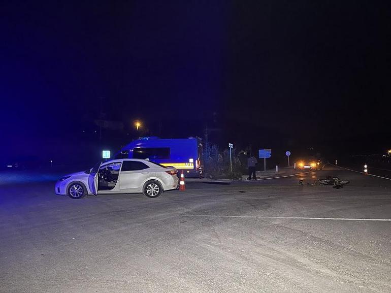 Kocaelide otomobil ile motosiklet çarpıştı; 1 ölü, 2 yaralı