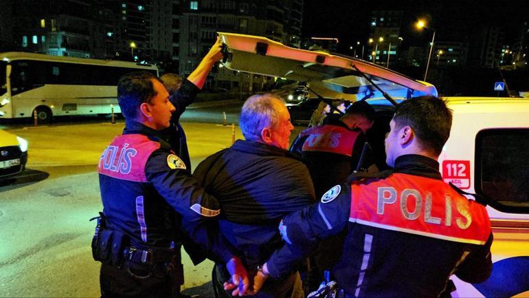 Dur ihtarına uymayan otomobildekilerden biri: Ben kaçmadım, neden kaçayım, şoför kaçtı