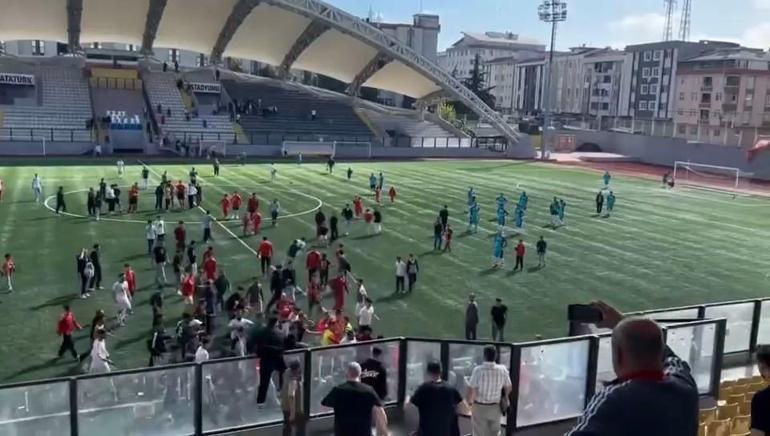 Avcılar’da amatör lig maçının ardından kavga: 1 futbolcu yaralandı