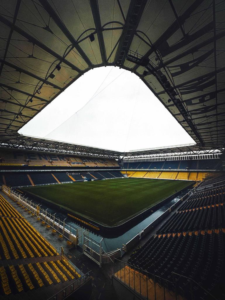 Fenerbahçenin stadında yenileme ve tadilat çalışmaları başladı
