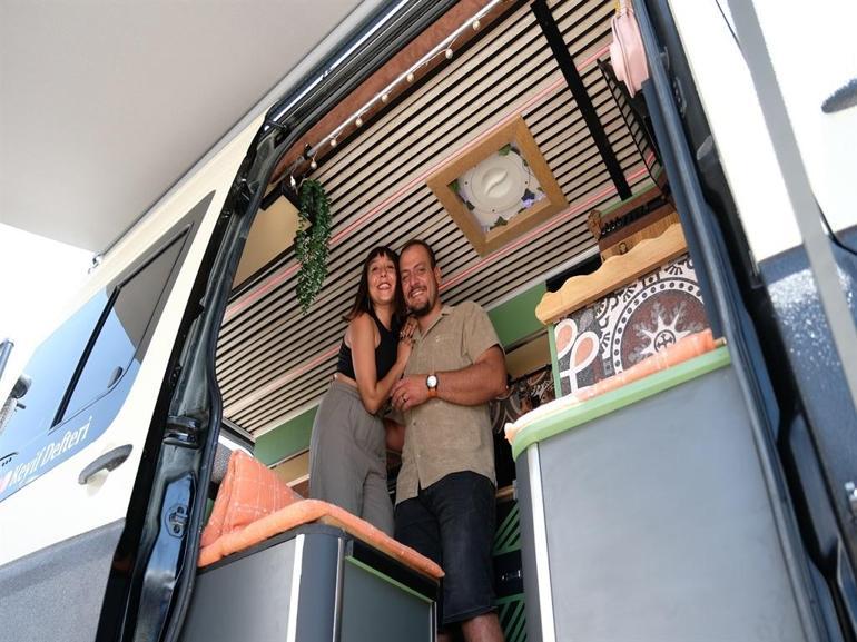 İşlerinden istifa edip, karavan hayatına geçen çift, Türkiyeyi geziyor