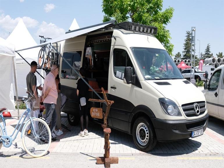 İşlerinden istifa edip, karavan hayatına geçen çift, Türkiyeyi geziyor