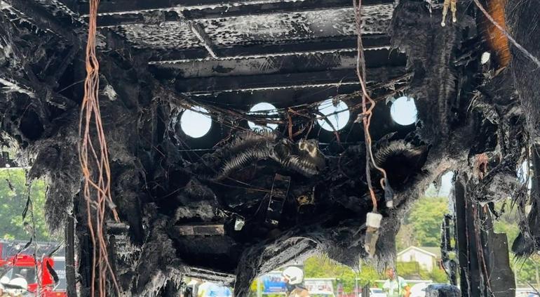 Sarıyerde İETT otobüsü alev alev yandı; 25 yolcu tahliye edildi