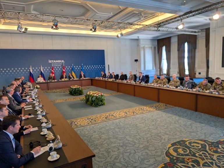 Rusya-Ukrayna heyetleri Çırağan Sarayından ayrıldı