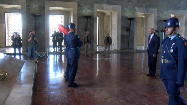ABD Büyükelçisi Barracktan Anıtkabire ziyaret
