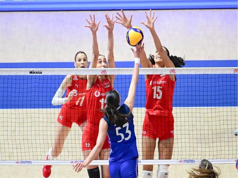 A Milli Kadın Voleybol Takımı, Milletler Ligi’ne galibiyetle başladı