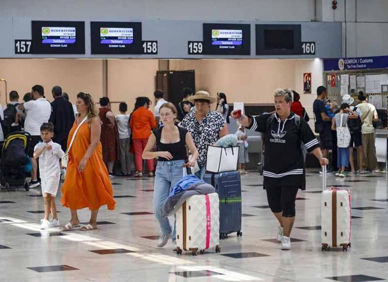 Yapay zeka Türkiye turizminin artı- eksilerini araştırdı; misafirperverlik iyi, gürültü kötü
