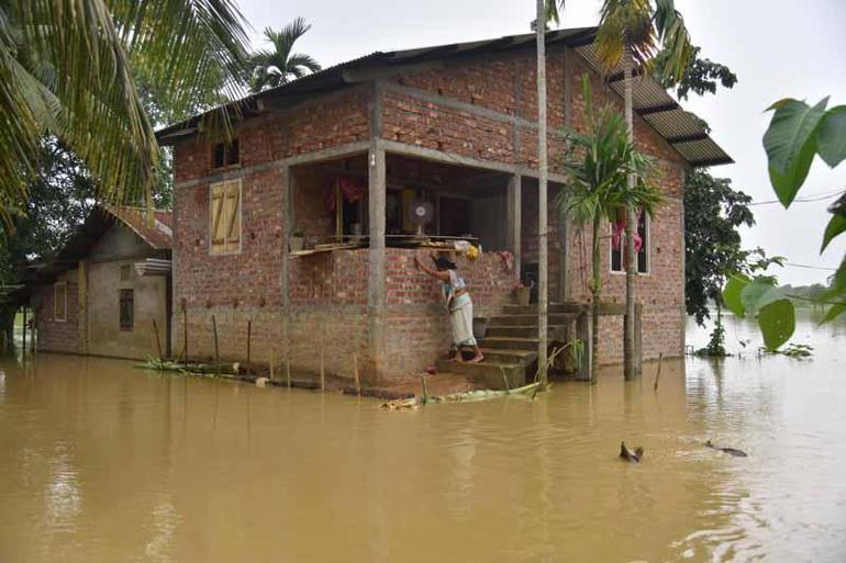 Hindistanda sel: 44 ölü