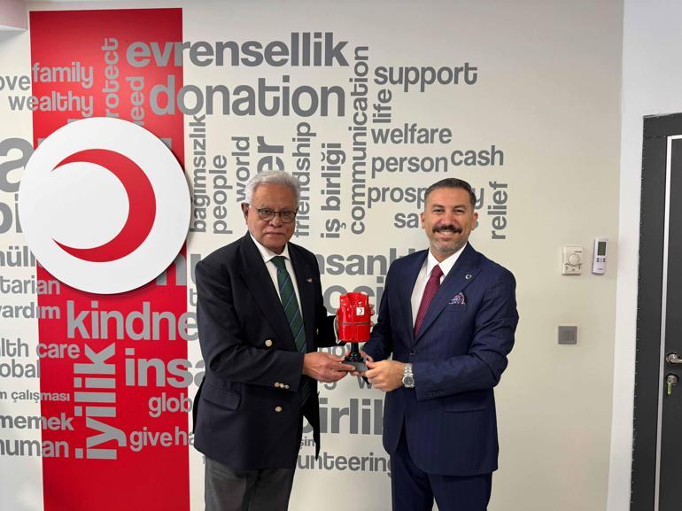 Büyükelçiler kurban vekaletlerini Türk Kızılay’a verdi