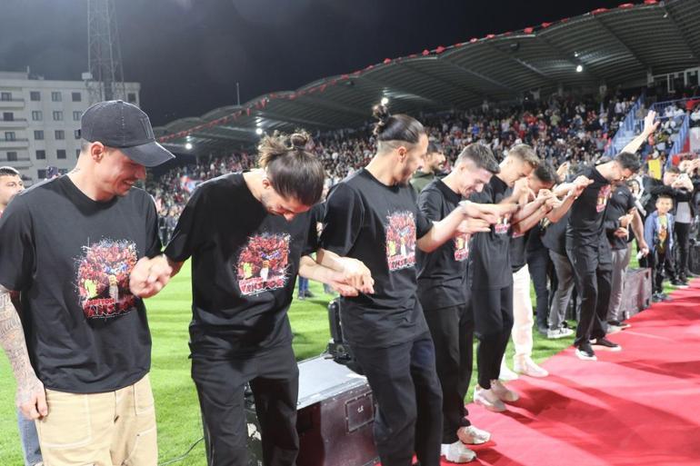25 yıl sonra 1inci Lige çıkan Van Spordan coşkulu kutlama